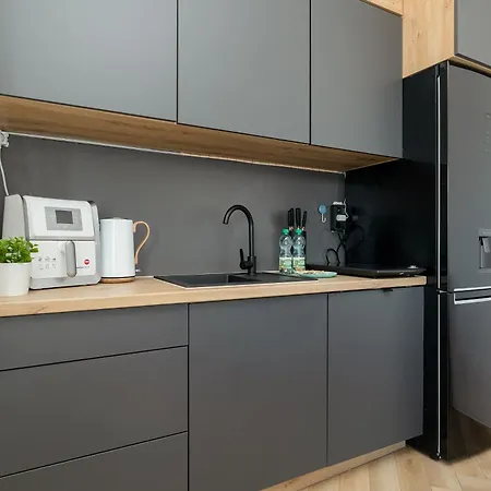 Bronowicka 715 By Bookinghost * Щецин