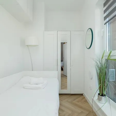 Bronowicka 715 By Bookinghost Щецин