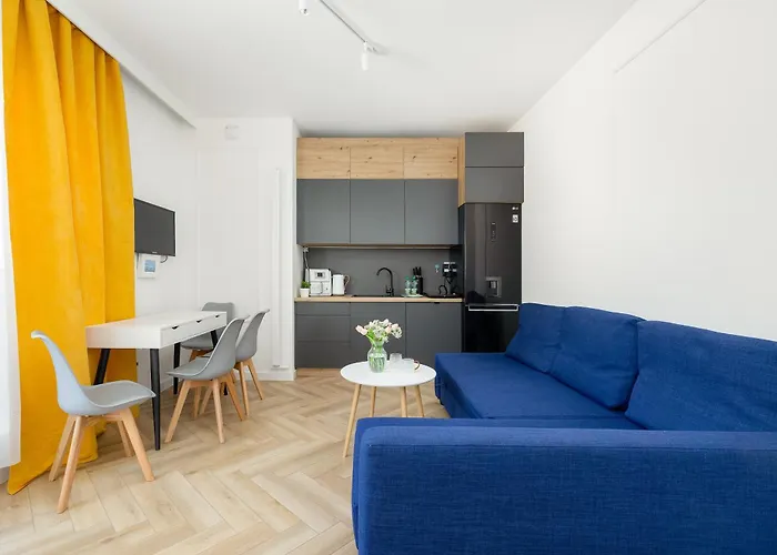 Bronowicka 715 By Bookinghost *