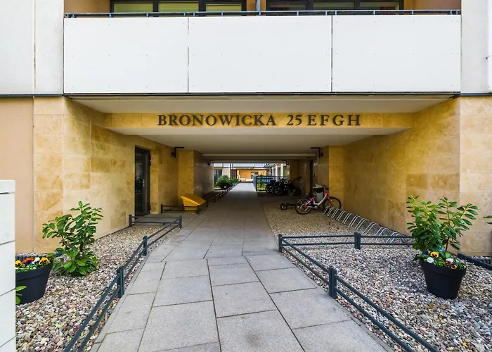 Апартаменты Bronowicka 715 By Bookinghost *